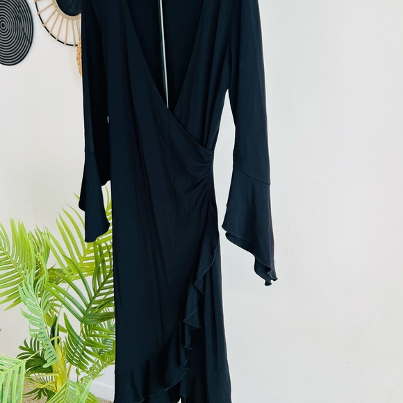 A.B.S. Petit Black Wrap Dress
Small Petit - Picture 3 of 13